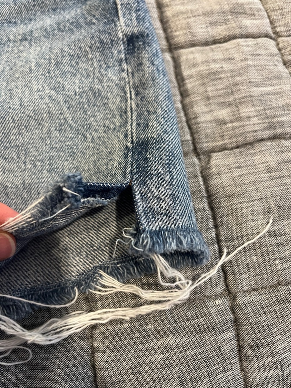 Agolde Riley Shorts - Picture 6 of 7